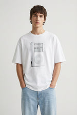 Ipod White Model Front